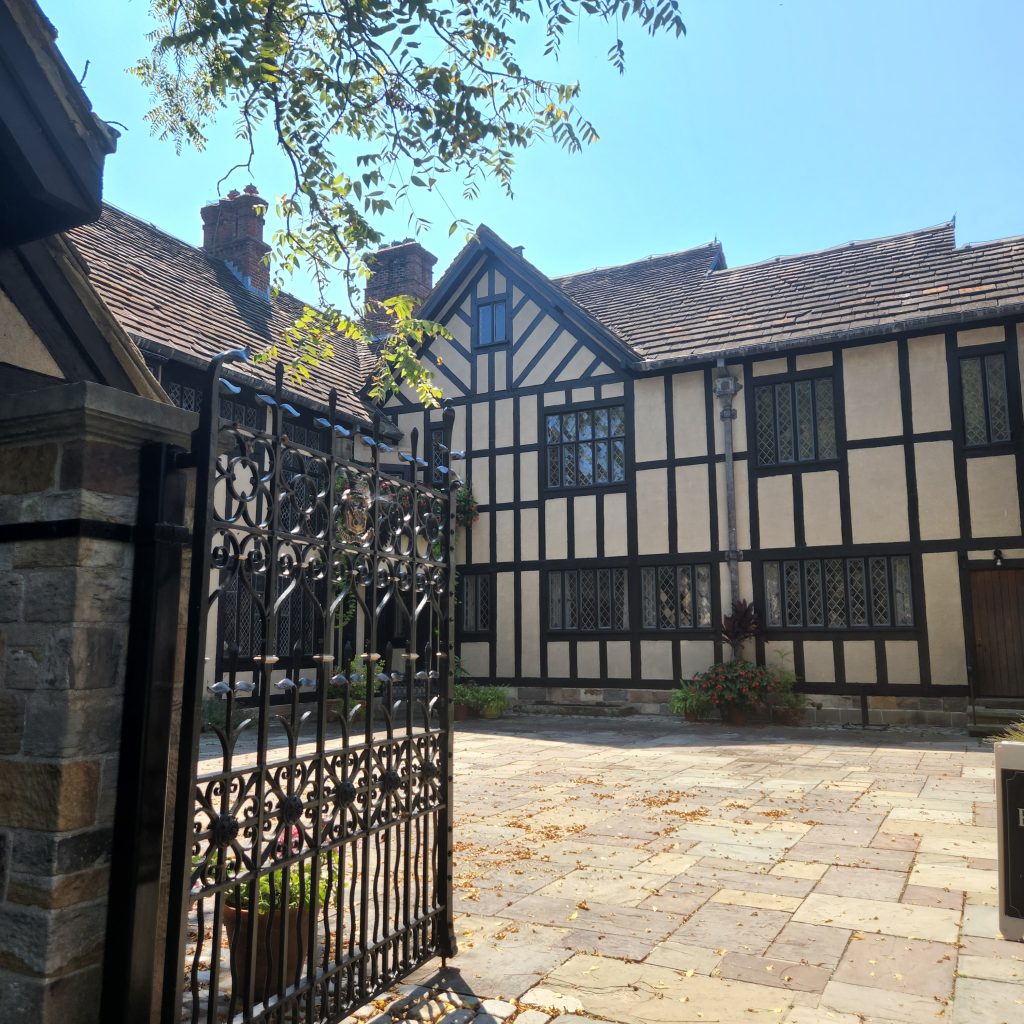 Agecroft Hall and Gardens