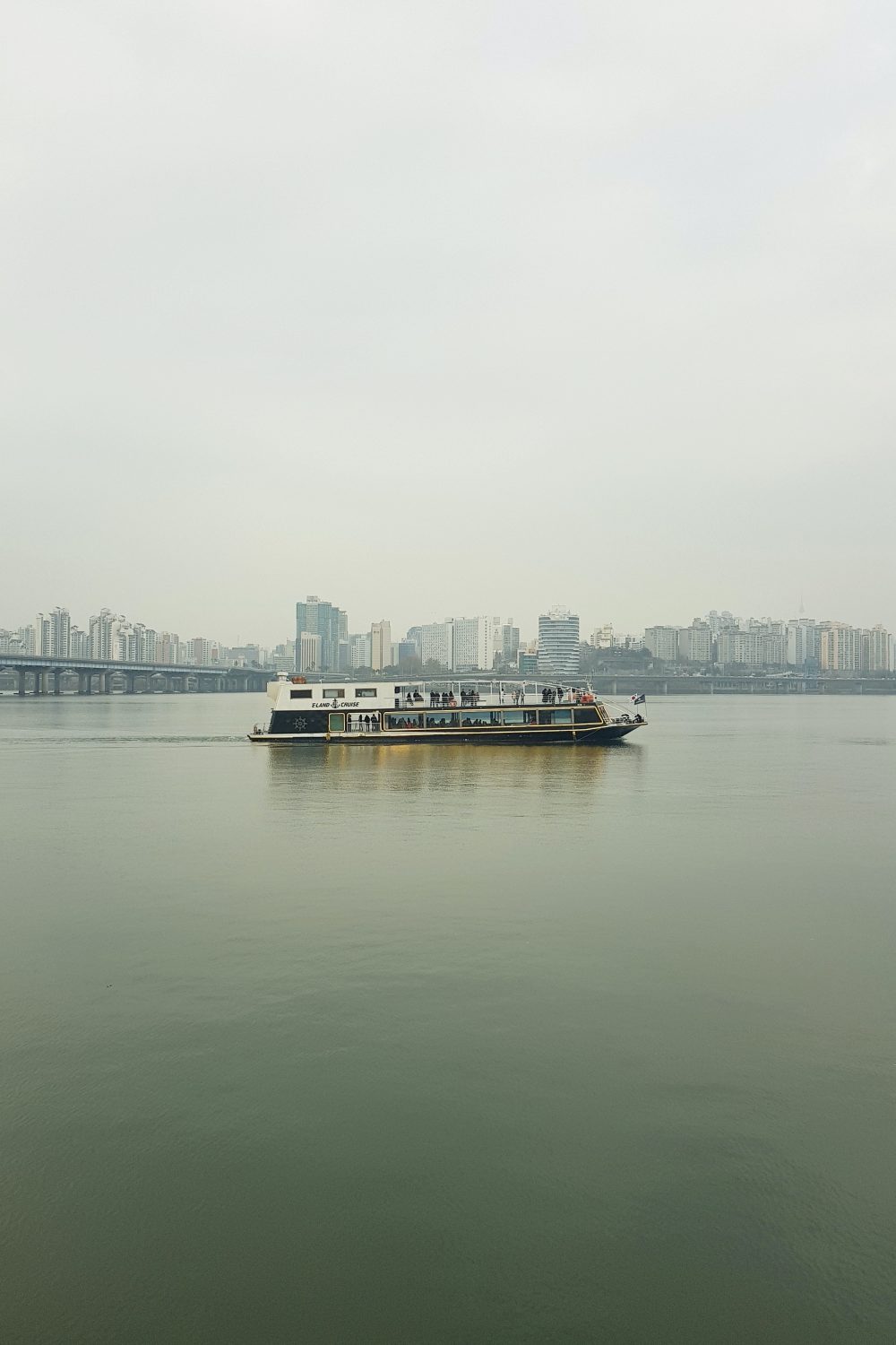 hangang river cruise in seoul