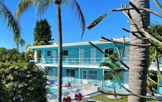 blue motel in florida